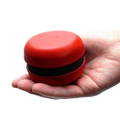 Macaron-shaped accessory case