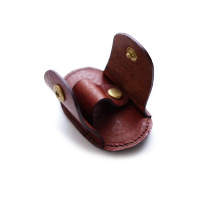 Non-slip shoulder grip