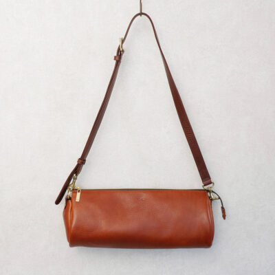 Horizontal shoulder bag