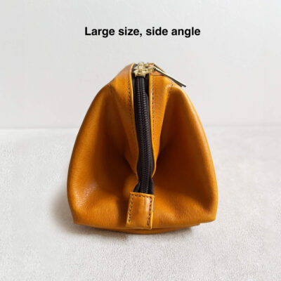 Wire frame pouch