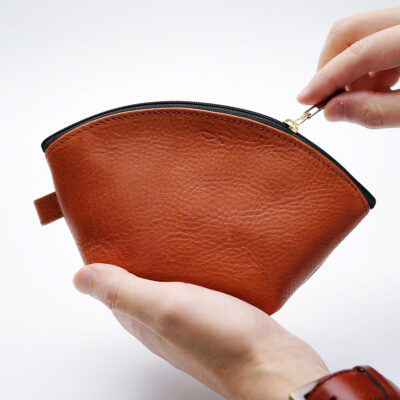 Fan-shaped pouch